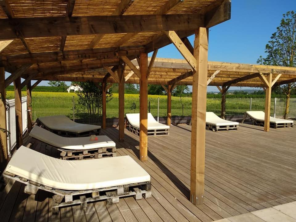 Domaine Ramonjavel, Glamping & Alpaca'S Bed & Breakfast Fongrave Exterior foto