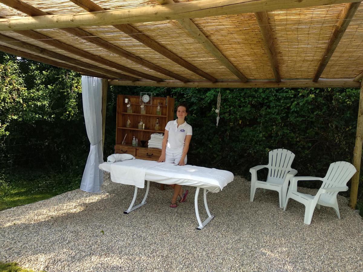 Domaine Ramonjavel, Glamping & Alpaca'S Bed & Breakfast Fongrave Exterior foto