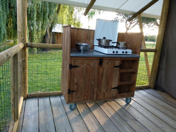 Domaine Ramonjavel, Glamping & Alpaca'S Bed & Breakfast Fongrave Exterior foto